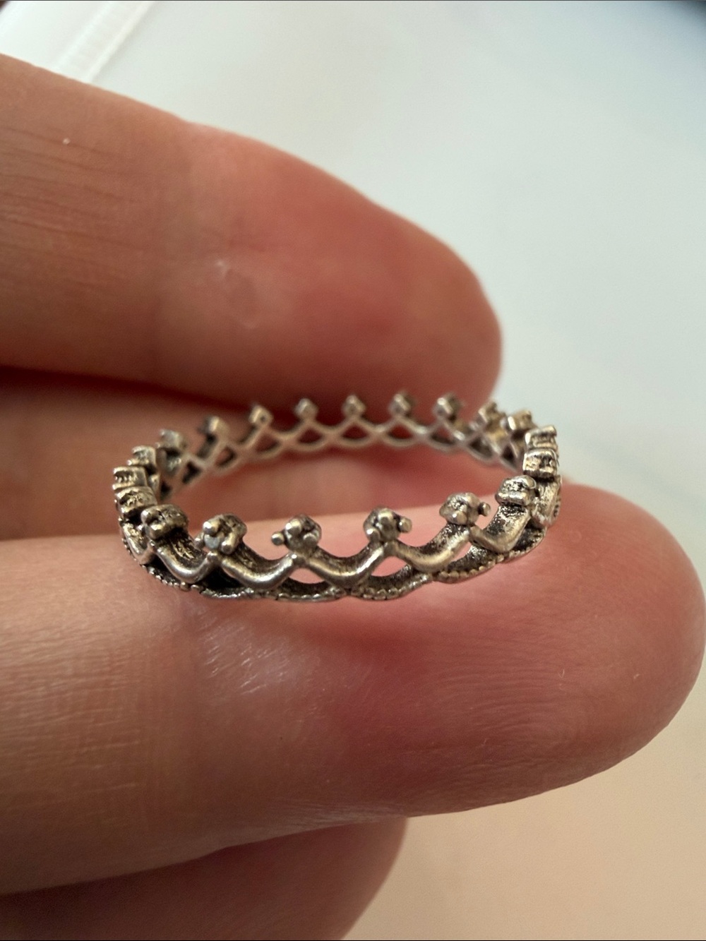 Vintage 925 sterling silver handmade delicate stacking princess crown ring